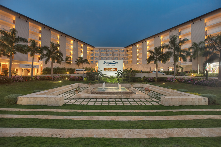 https://www.royaltonresorts.com/royalton-negril