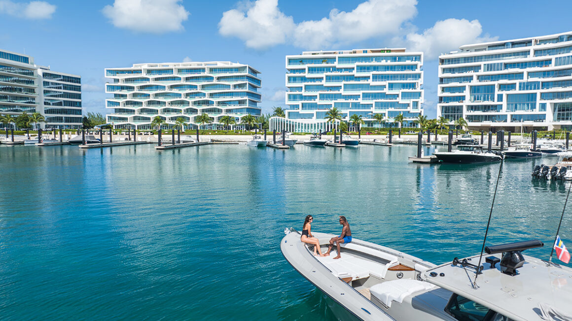 ALB_Marinabyboat_Romain-Reglade