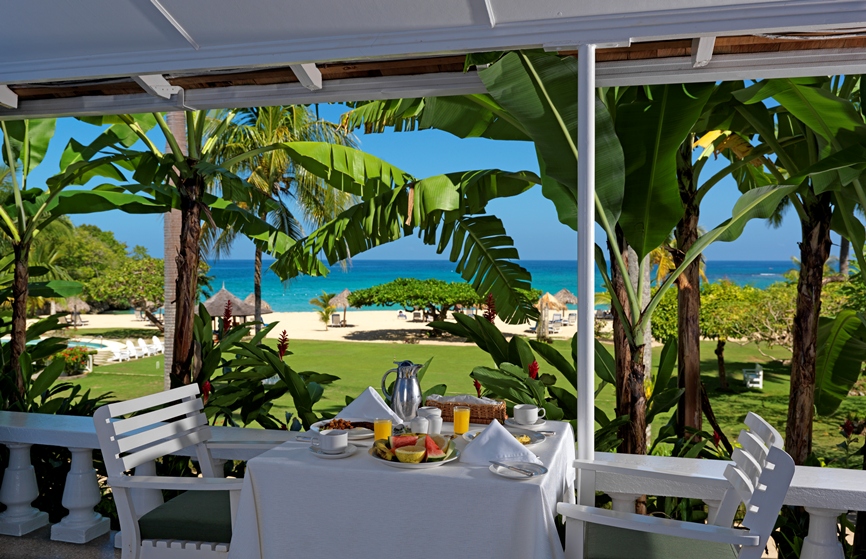Deluxe Verandah Suite Room Service
