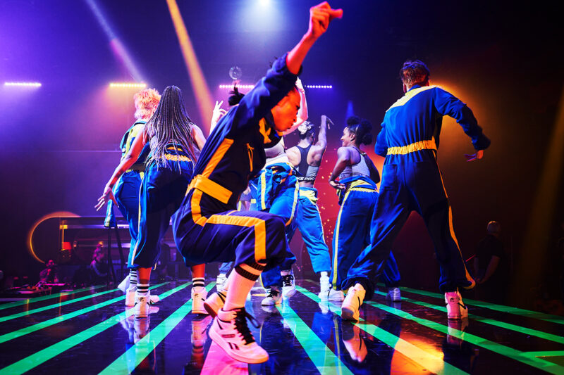 UNTITLEDDANCEPARTYSHOWTHING performance