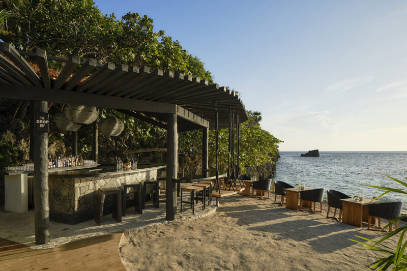 The Drop Off 1 - Kimpton Grand Roatan Resort _ Spa_crop