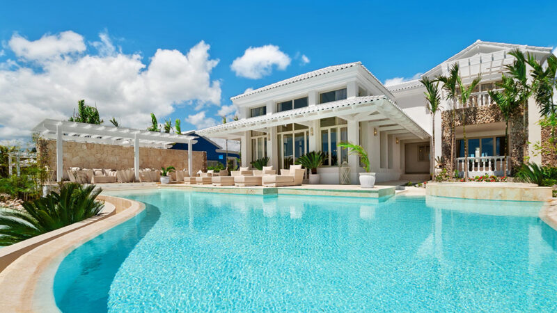 Villas_Four Bedroom Imperial Villa_Exterior_crop